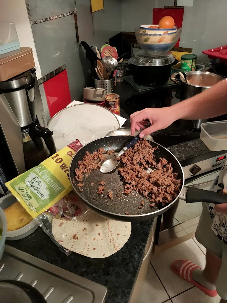 Chez Quentin restaurant in Querrien