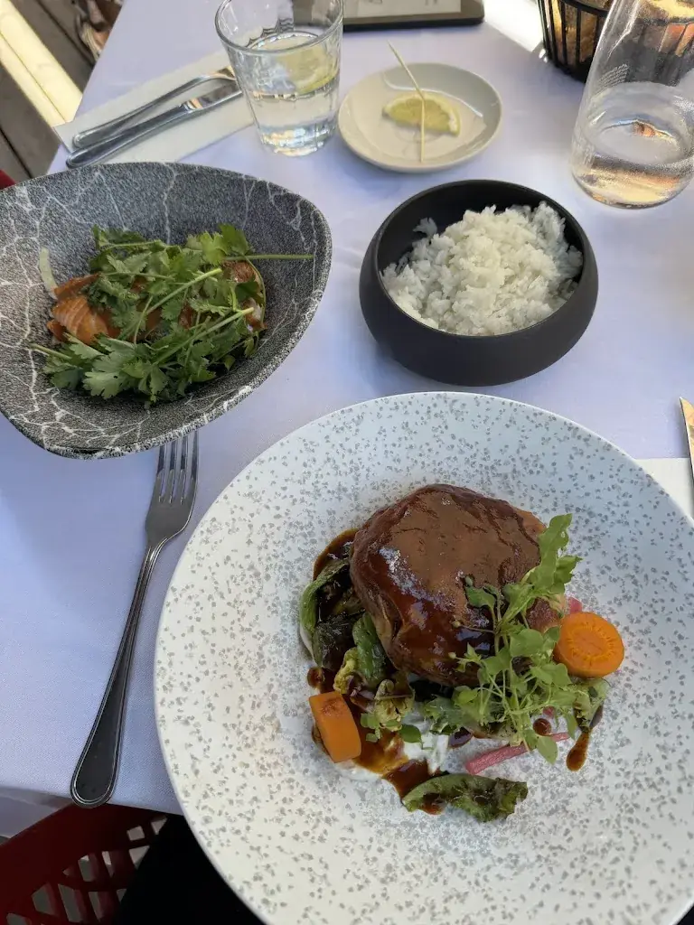 Lilly Zhekova-Pancheva_Restaurant Le Bistrot du Praz_Courchevel_review