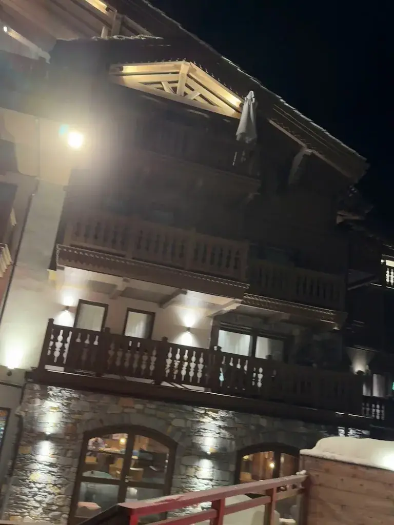 Kinga Ludescher_Bistrot Manali - Restaurant & Bar Courchevel_Courchevel_review