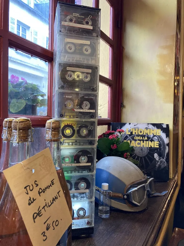 Lara Lipinska_Crêperie Au Goûter Breton_Douarnenez_review