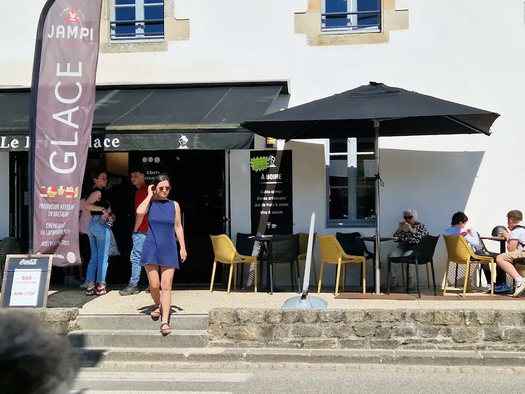 Le Brise Glace_Douarnenez_slider_image_3