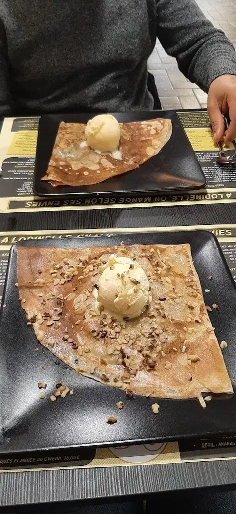 Gaelle Baulny_Lodinelle Crêperie Douarnenez_Douarnenez_Bewertung