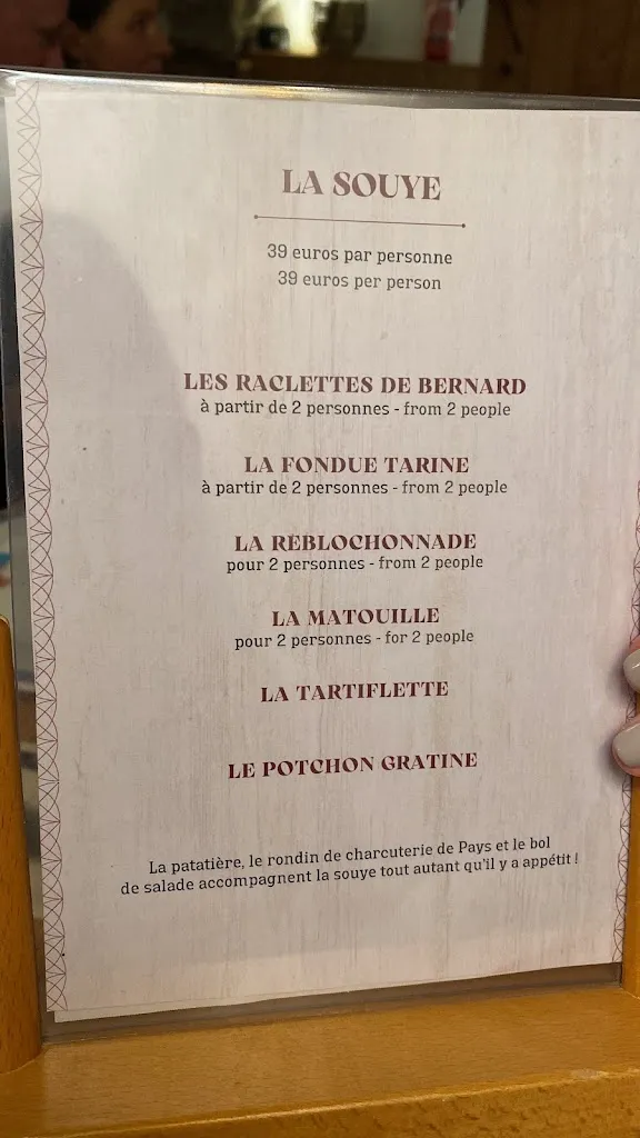 Adela Paun_L'Etable des Lys_Courchevel_recensione