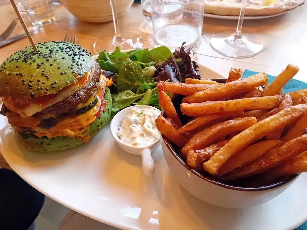 Le Cargo_Douarnenez_slider_image_3