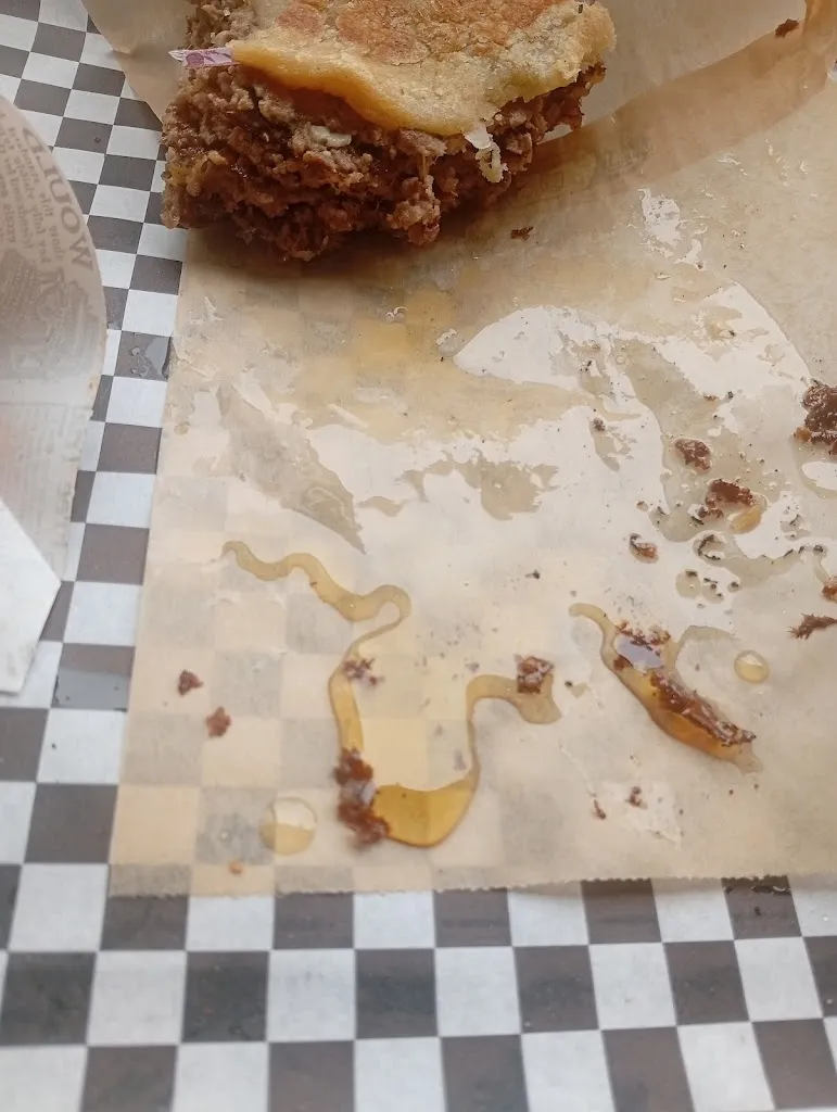 Lucas Depreitere_Gus burger_Douarnenez_review