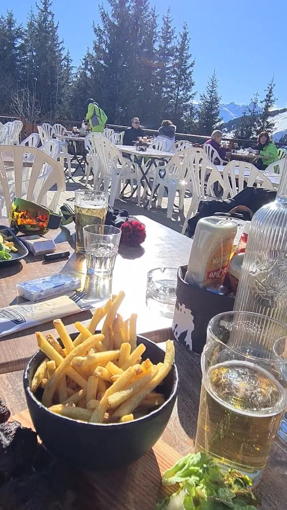 Claire Vanbesien_Les Borseliers_Champagny-en-Vanoise_review