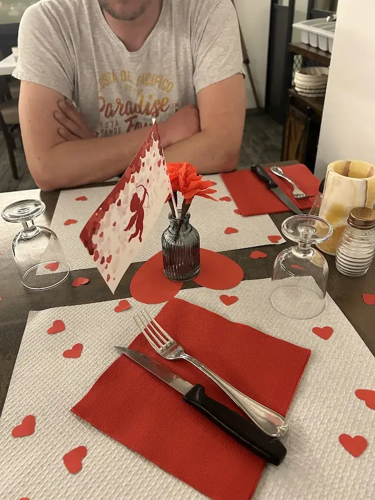 sandrine Tournu_Le Baya Club_Brézins_review