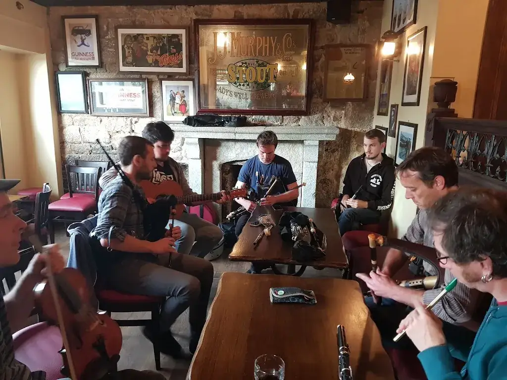 Ti Devine's [PUB IRLANDAIS] restaurant in Rostrenen