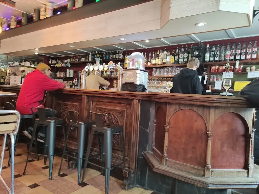 Au Bienvenu restaurant in Rostrenen