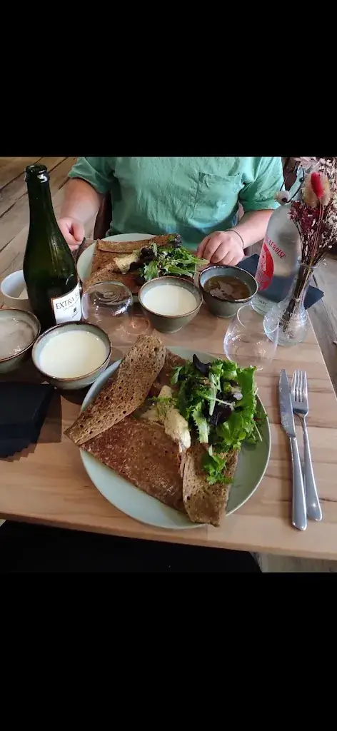 Elise Gresle_Crêperie Ma doué!_Riec-sur-Bélon_review