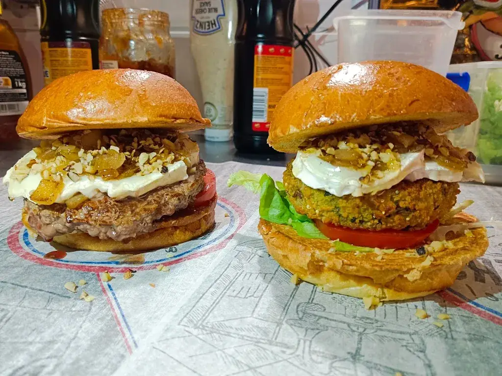 Menu_Food truck le Maëllou_Brézins_imagen_3