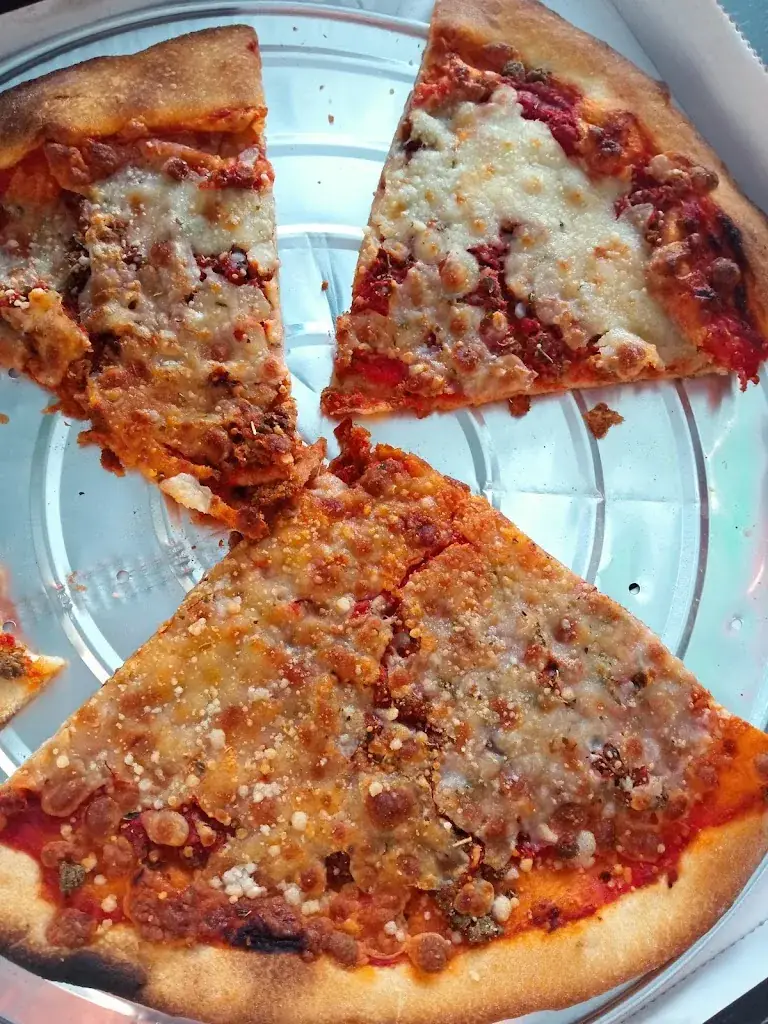 Distributeur Arriba Pizza_Romillé_slider_image_1