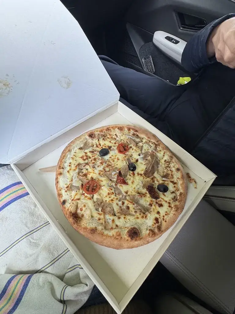 Emmanuel DESCLOUX_Gang Of Pizza_Romillé_review