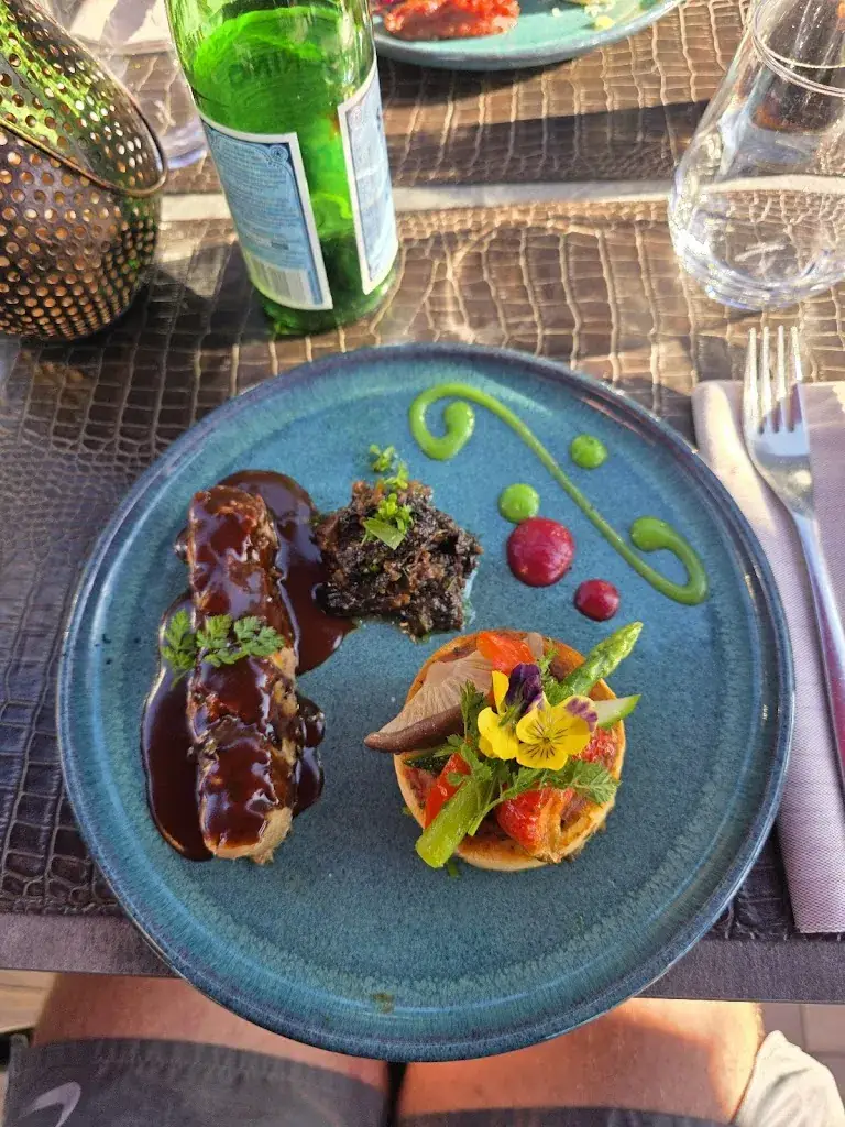 j.p. Darcy_L'Ecume des Jours_Roscoff_review