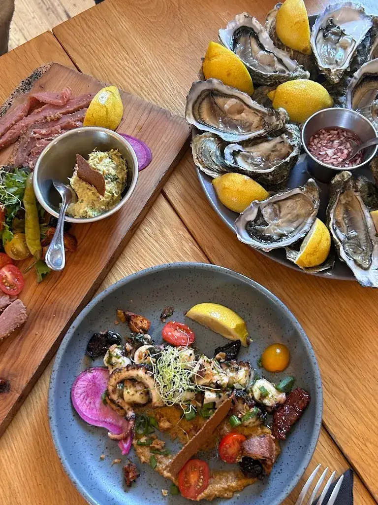 Le Local_Roscoff_slider_image_3