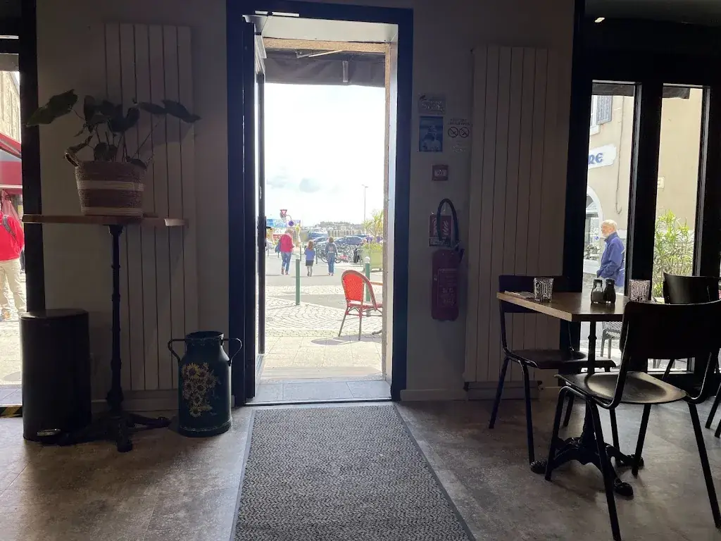 Gareth Parker_Le Café du Port Roscoff_Roscoff_review