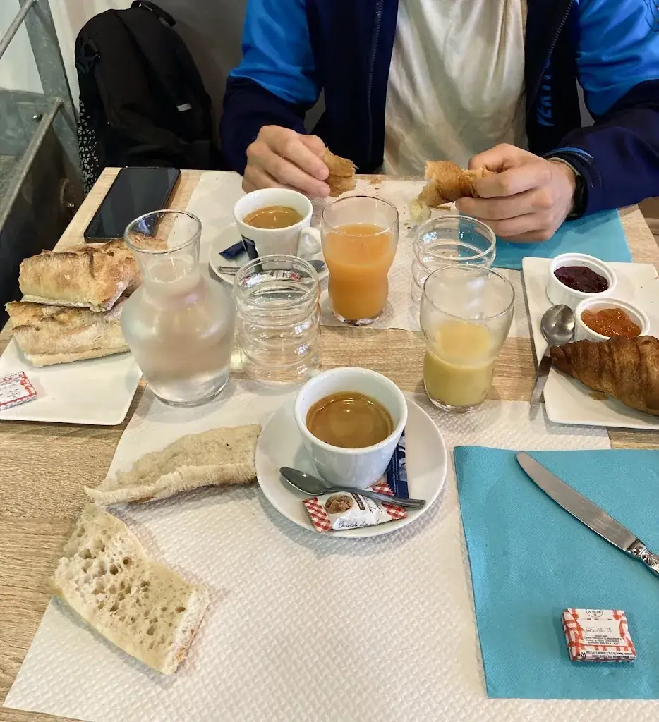 Charlotte Petit_Ti Nathy_Roscoff_review