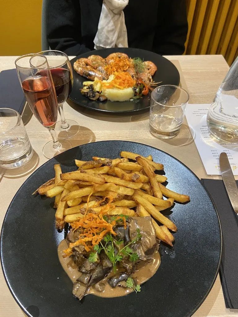 La Table d'MG Restaurant in Marcilloles