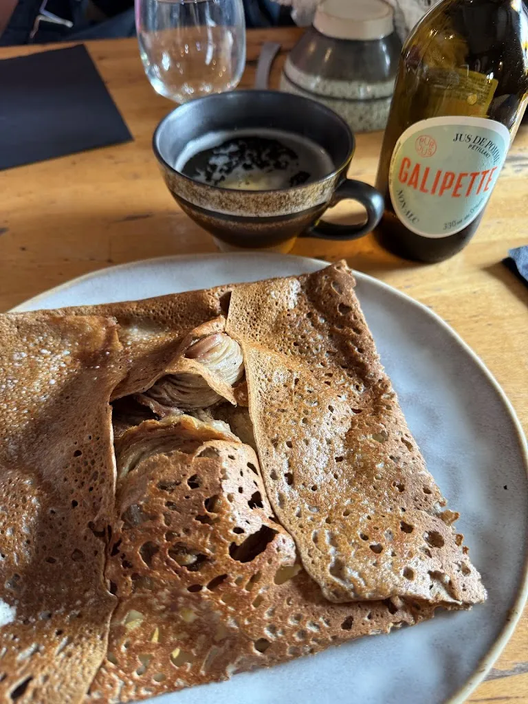 Szu-Ai Wu_Crêperie de la Poste_Roscoff_review