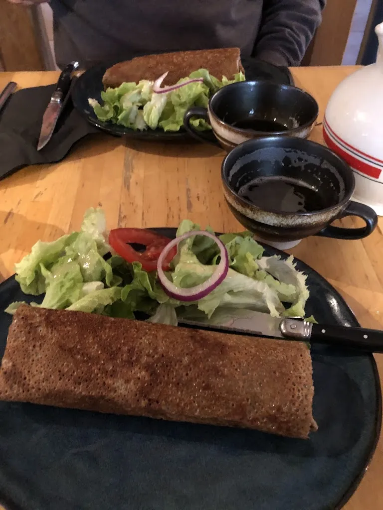 Carl Liversage_Crêperie de la Poste_Roscoff_review