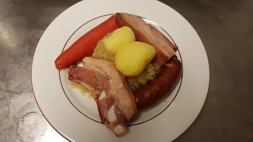 Le Bouche à Oreille restaurant in Mézières-sur-Couesnon