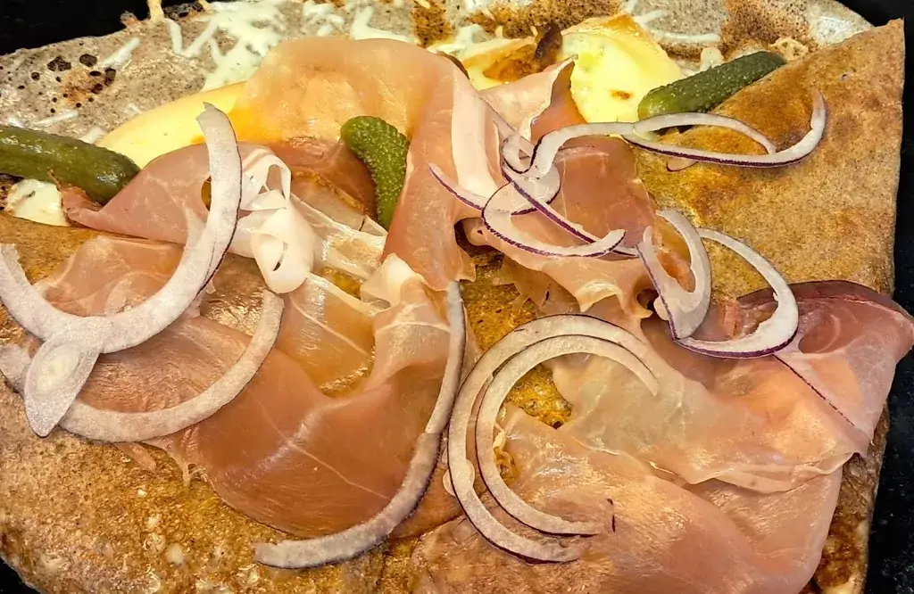 Adrien Marie_Crêperie Le Donjon_Saint-Aubin-du-Cormier_review