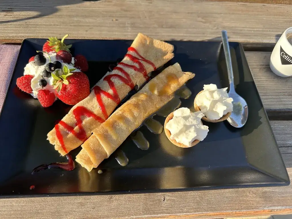 Carl Liversage_La Ferme du Télégraphe_Saint-Marcan_recensione