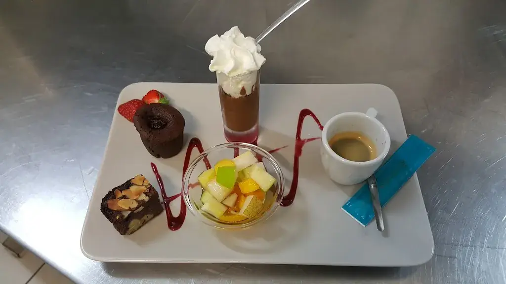 Menu_L'Atypique Restaurant_Saint-Siméon-de-Bressieux_image_5