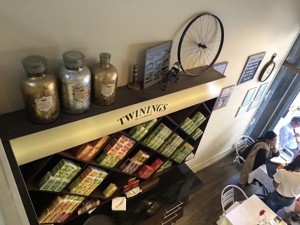 Jean-Pierre Verster_Le Cafe du Theatre_Mauritius_review