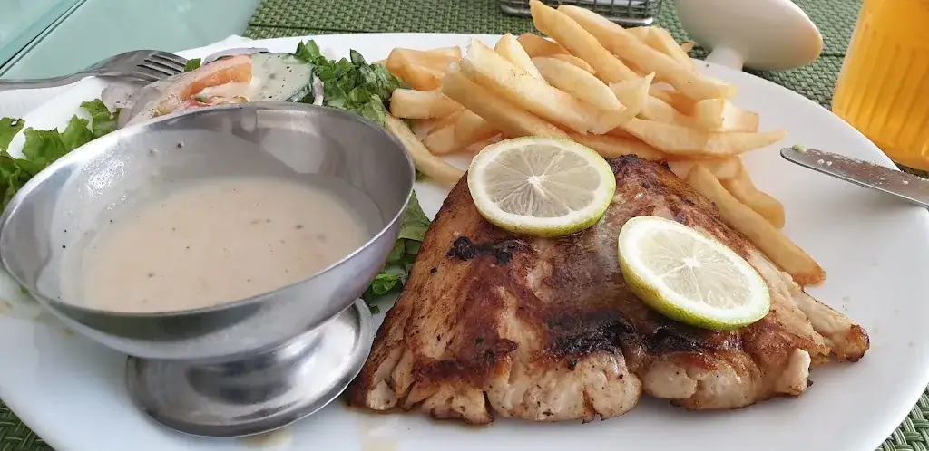 Jason Dewkurun_Broadway Restaurant_Mauritius_review