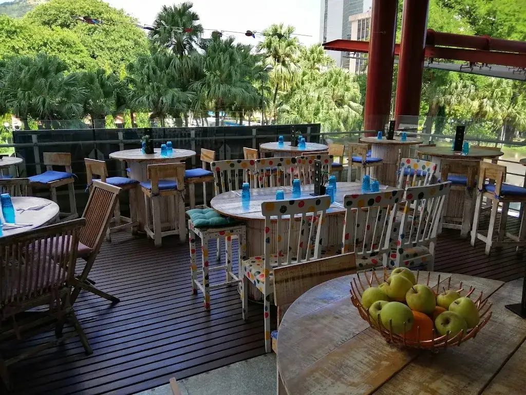 Kisasa Restaurant_Mauritius_slider_image_1