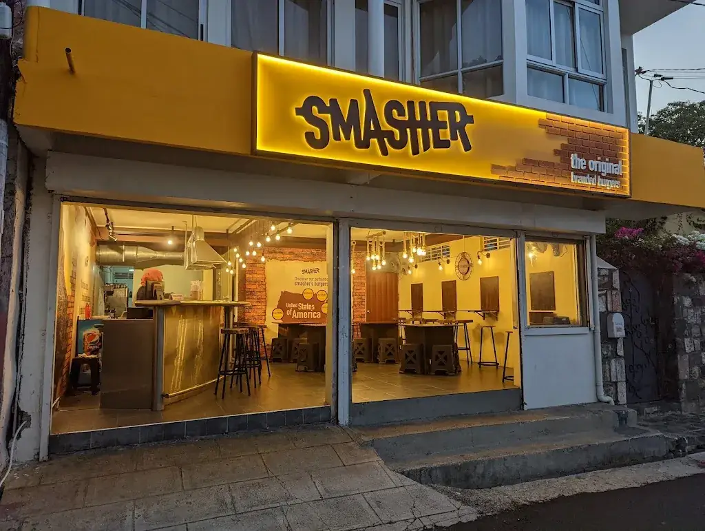 Smasher Port Louis_Mauritius_slider_image_1