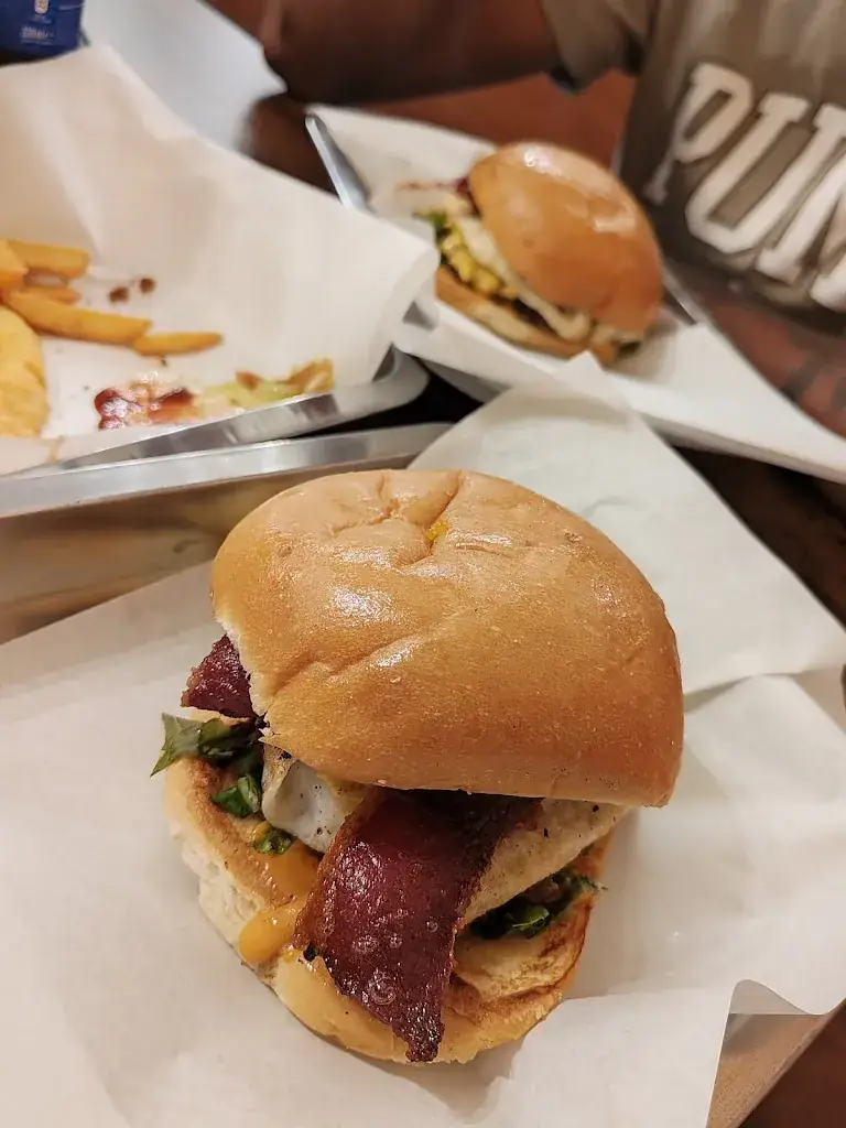 Smasher Port Louis_Mauritius_slider_image_3