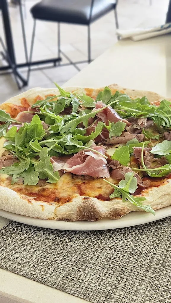 Shonali S_L’Artista_Mauritius_review