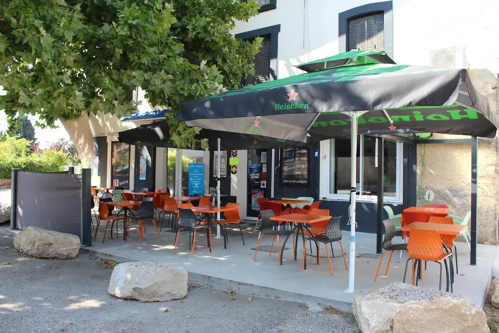 No15No restaurant in Brézins