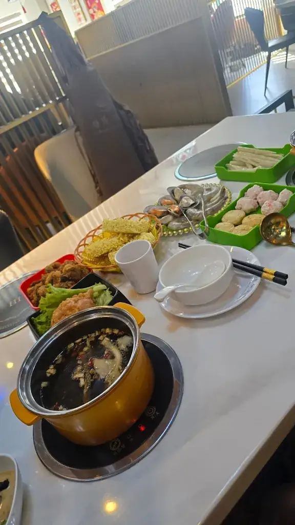RANDOMTHINGS_Lao Zhao Hotpot Restaurant / 老赵火锅 Mauritius_Mauritius_review