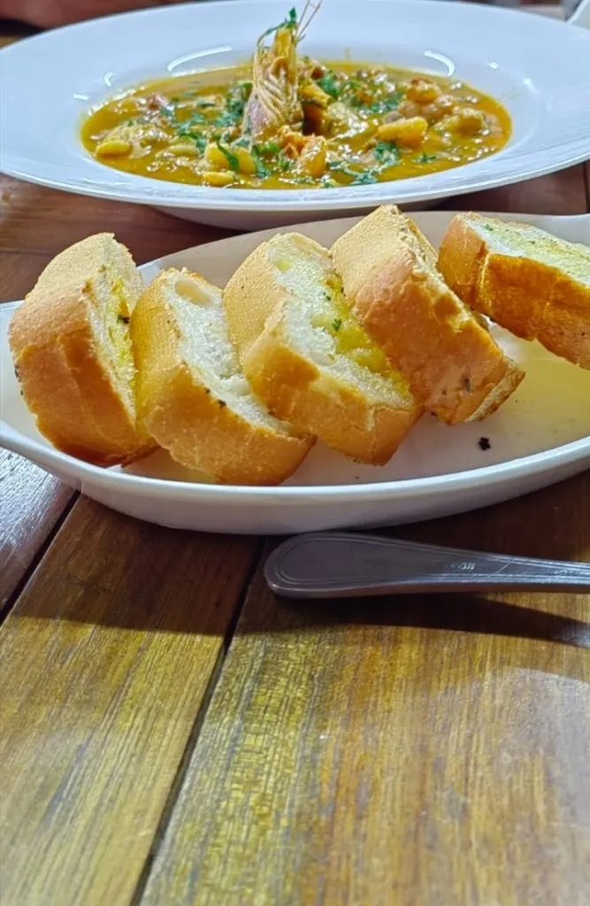 Alisha Myra_Panini de Port Louis_Mauritius_review