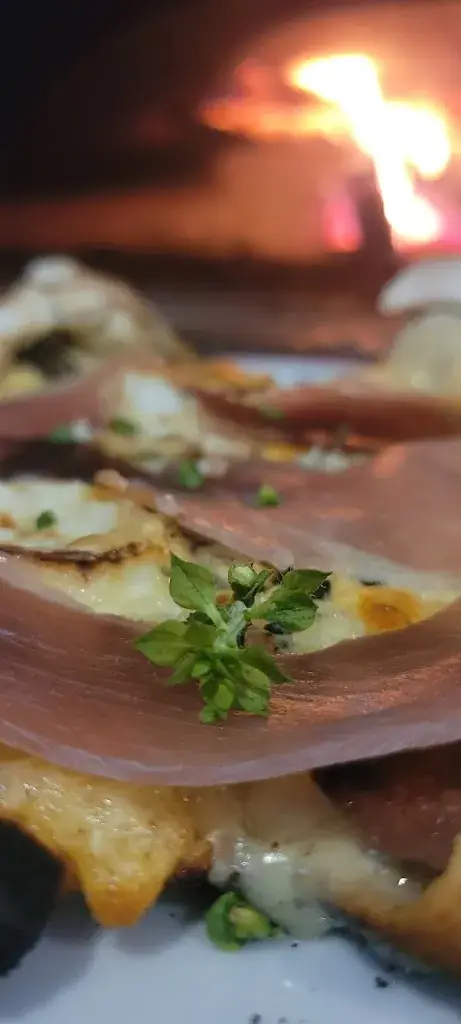 Le Tisonnier_Broût-Vernet_slider_image_3