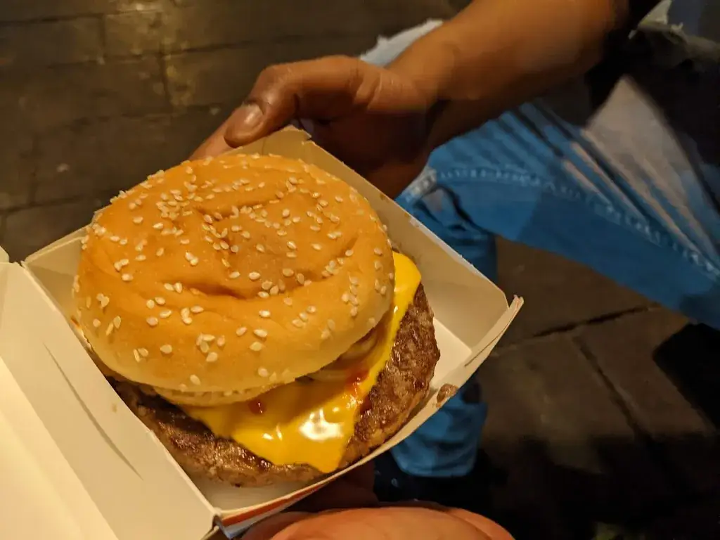 Jassen Payen_McDonald's_Mauritius_review