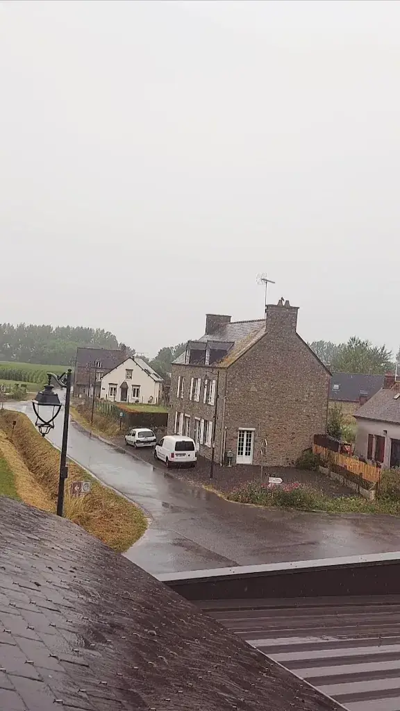 Xhina Cerriku_The Originals Boutique, Hôtel Les Quatre Salines, Le Mont Saint-Michel Sud_Roz-sur-Couesnon_review