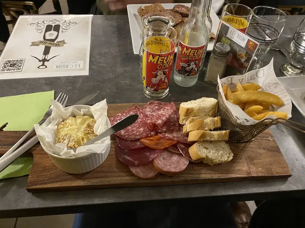 Menu_Le Grillon, Restaurant, Crêperie, Grill avec Agneau de Pré-salé, produits locaux, Hôtel_Pontorson_image_9