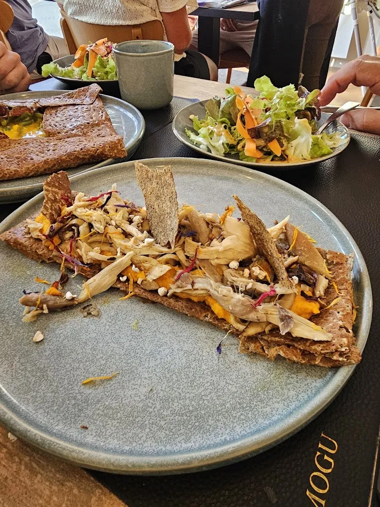 Kelli Mayhew_Crêperie Univers Sarrasin Maître Restaurateur collaboration avec les producteurs locaux._Pontorson_review