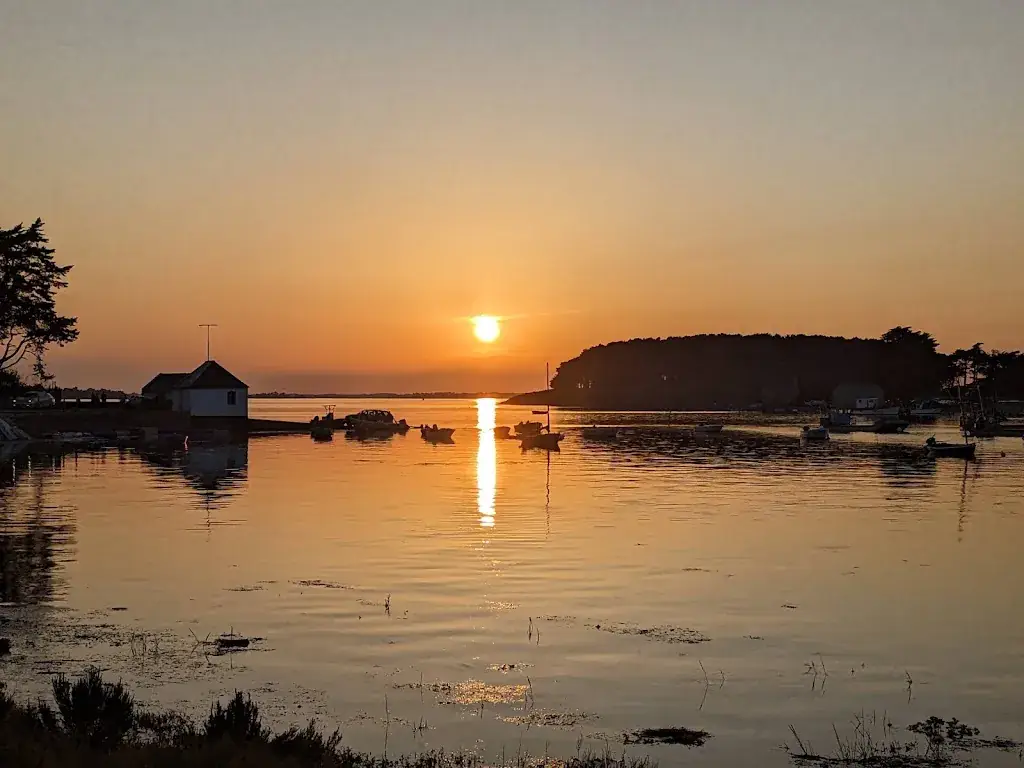 Stephane Gauthier_Les Parcs Du Passage_Saint-Armel_review