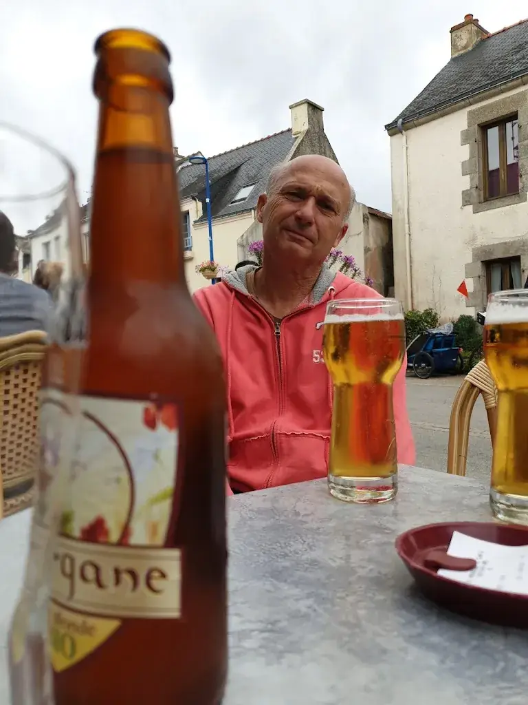 Alain Sanchez_Le Moulin à Café_Saint-Armel_review