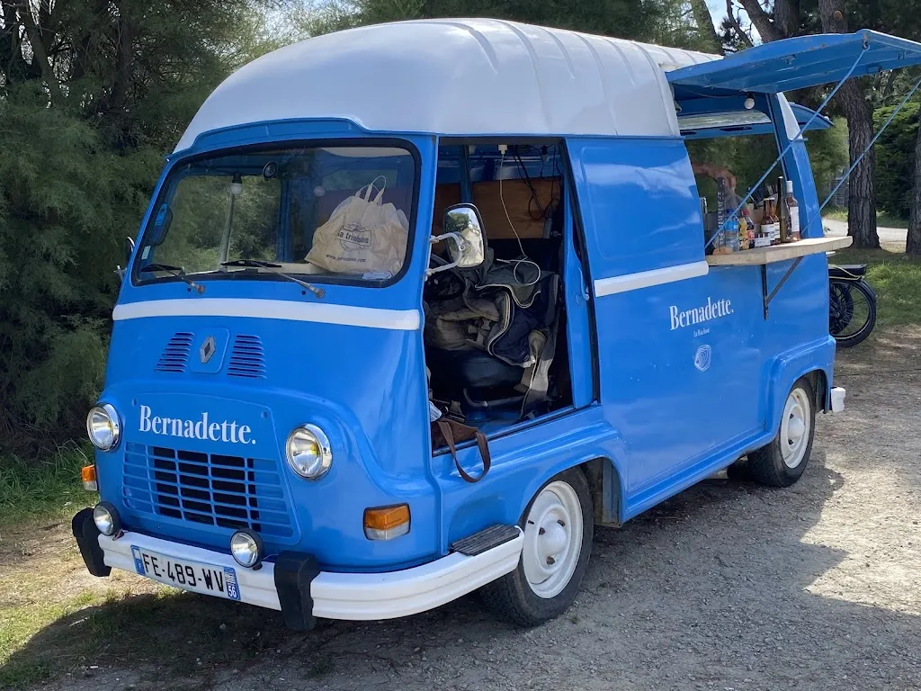 Jeff G_Le bar Iodé - Bernadette_Saint-Armel_review