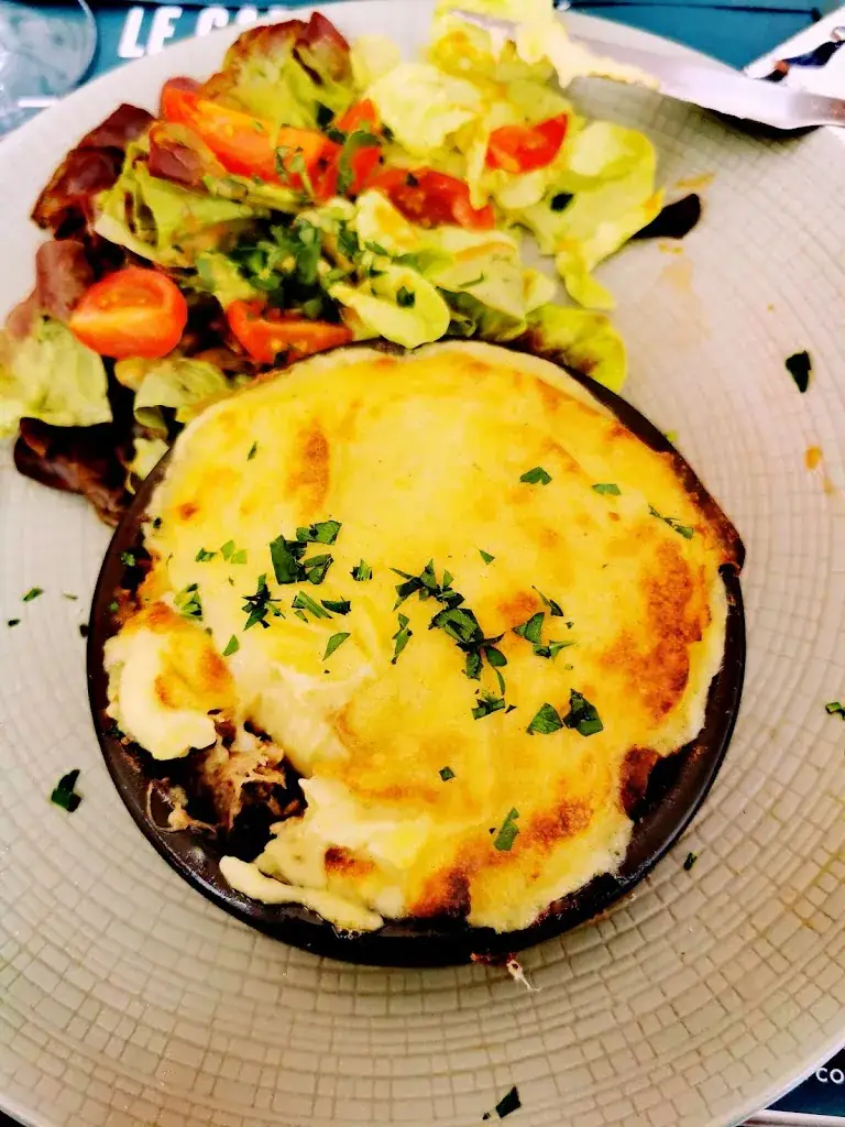 Lighthouse Projects Ltd Edwin Blok_The Caravel Cafe_Saint-Cast-le-Guildo_review