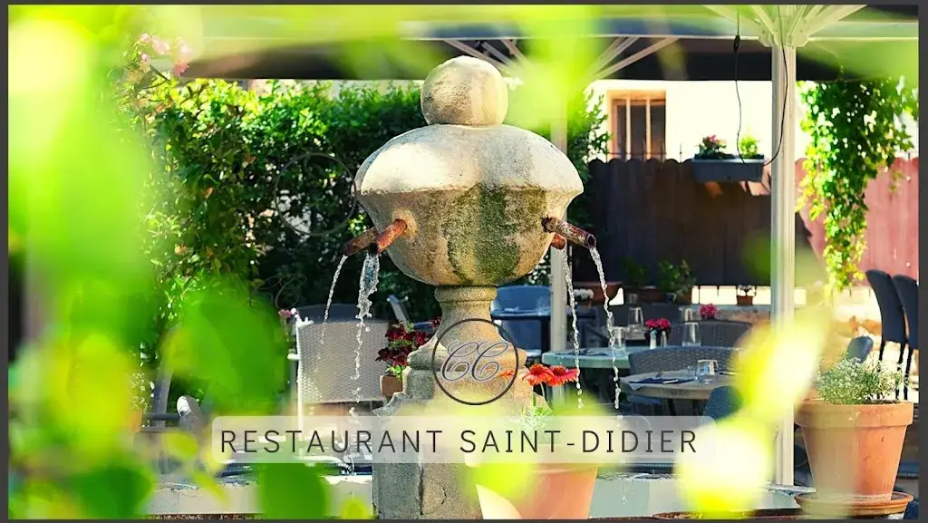 Restaurant Côté Cours St Didier en Provence_Saint-Didier_slider_image_3