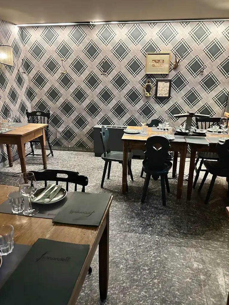 Massimiliano C_Fernandell Brasserie Raclette_Italy_review