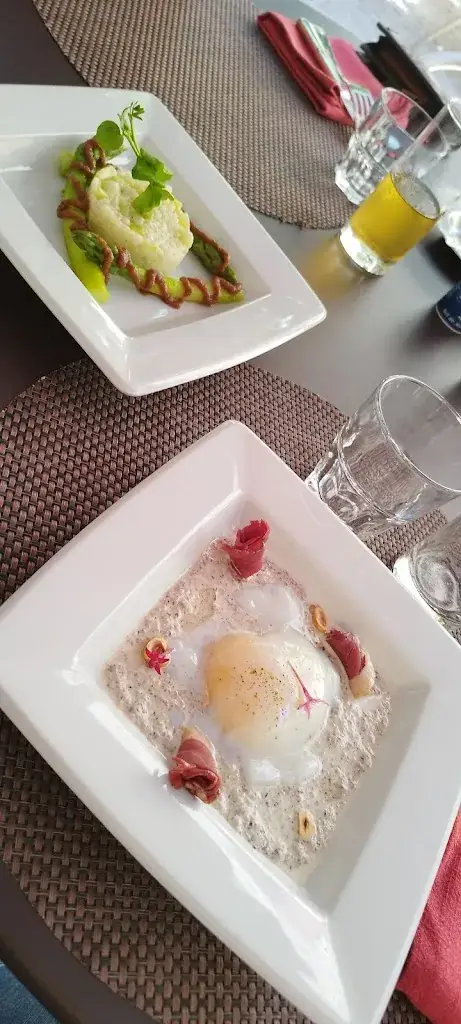 fanny Gomez_L'autre côté du lavoir_Saint-Didier_recensione