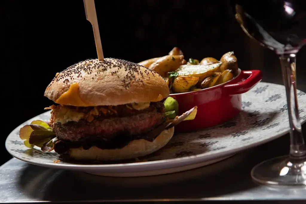 Bistrot Juliette_Saint-Didier_slider_image_2